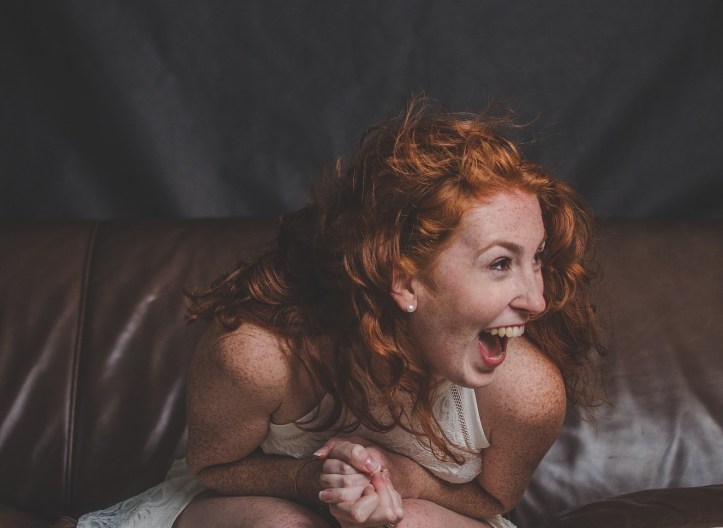 sonrisa alegria mujer